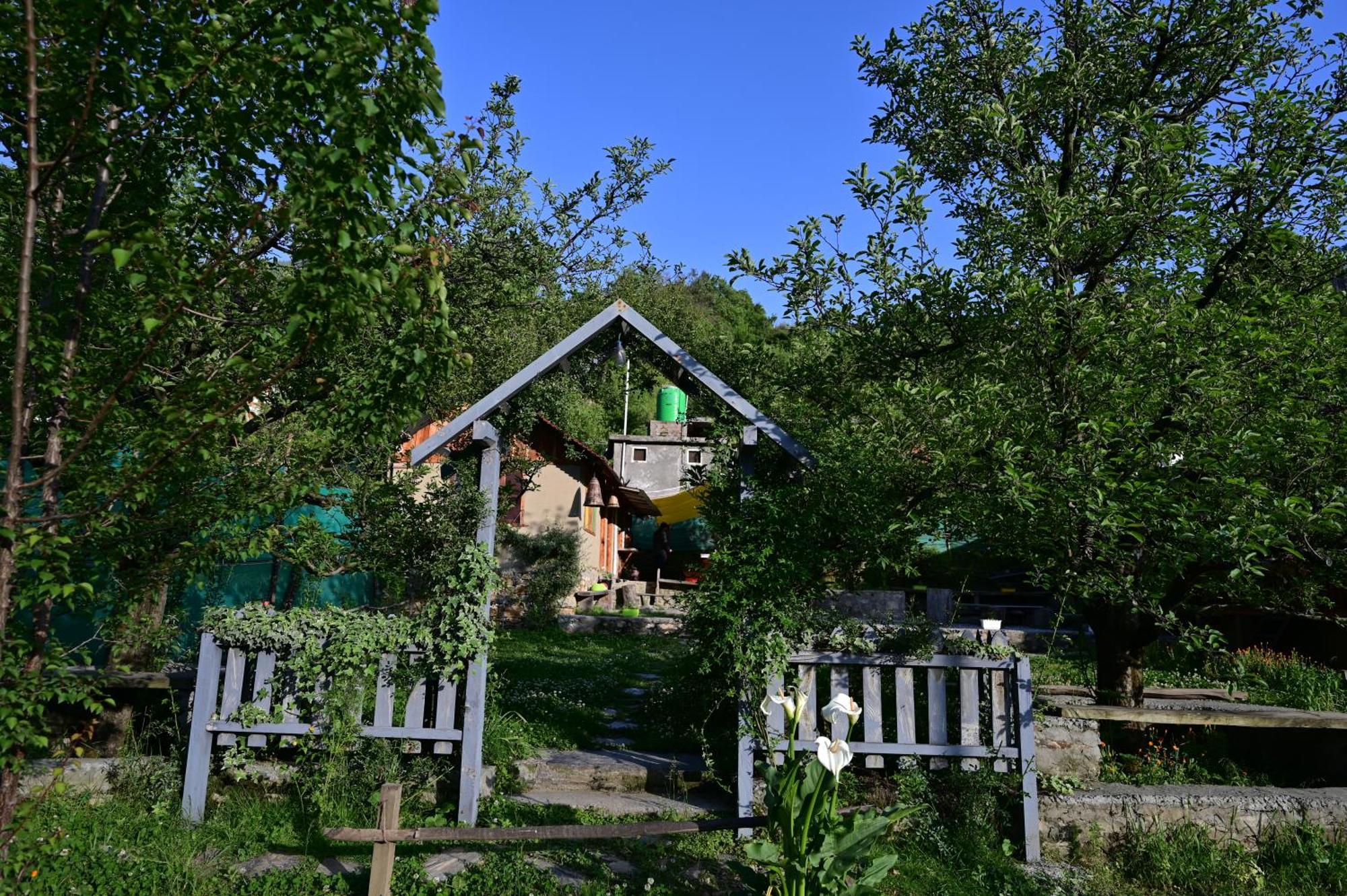 Himalayan Mud Resort Kasol Esterno foto