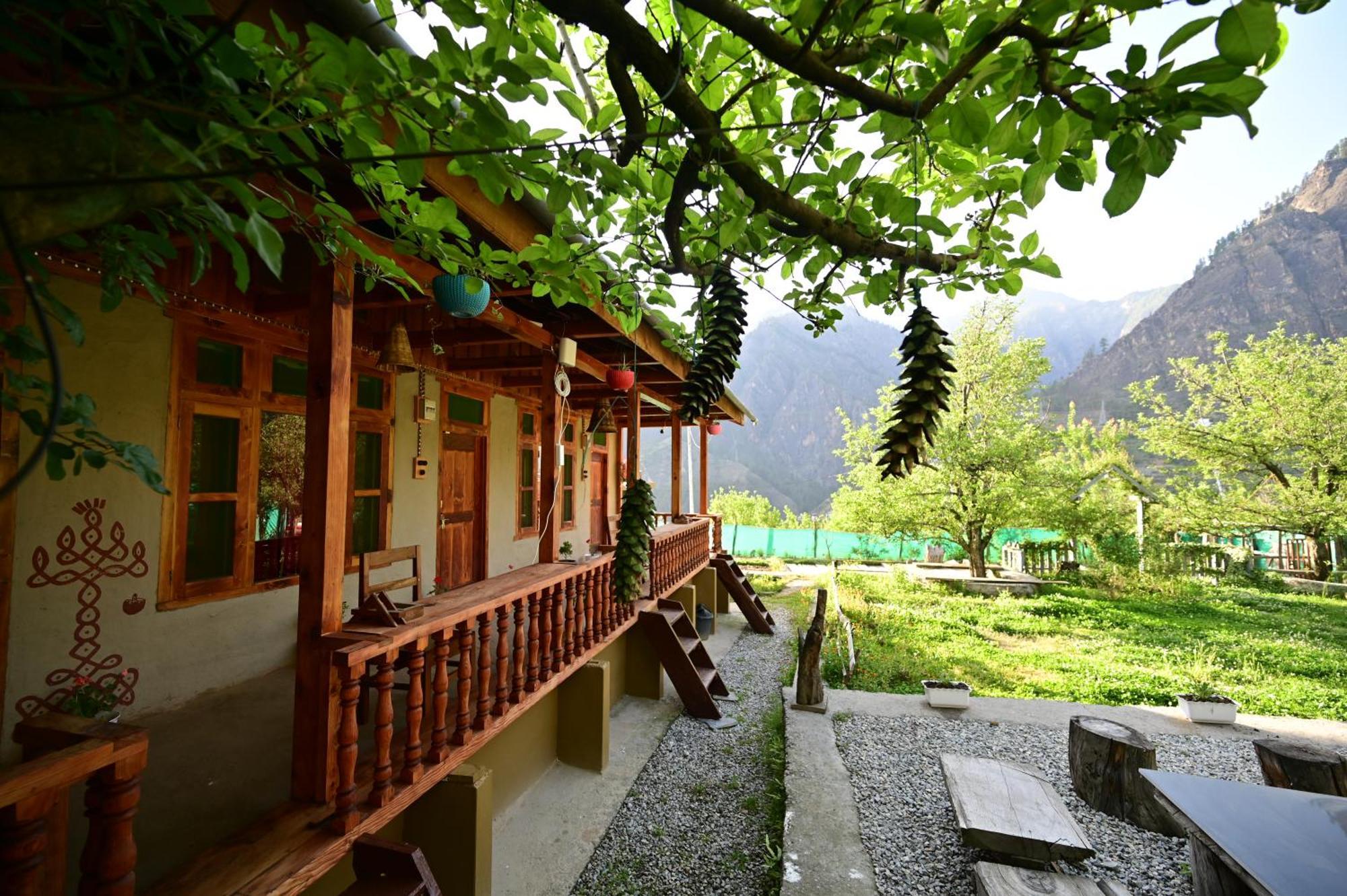 Himalayan Mud Resort Kasol Esterno foto