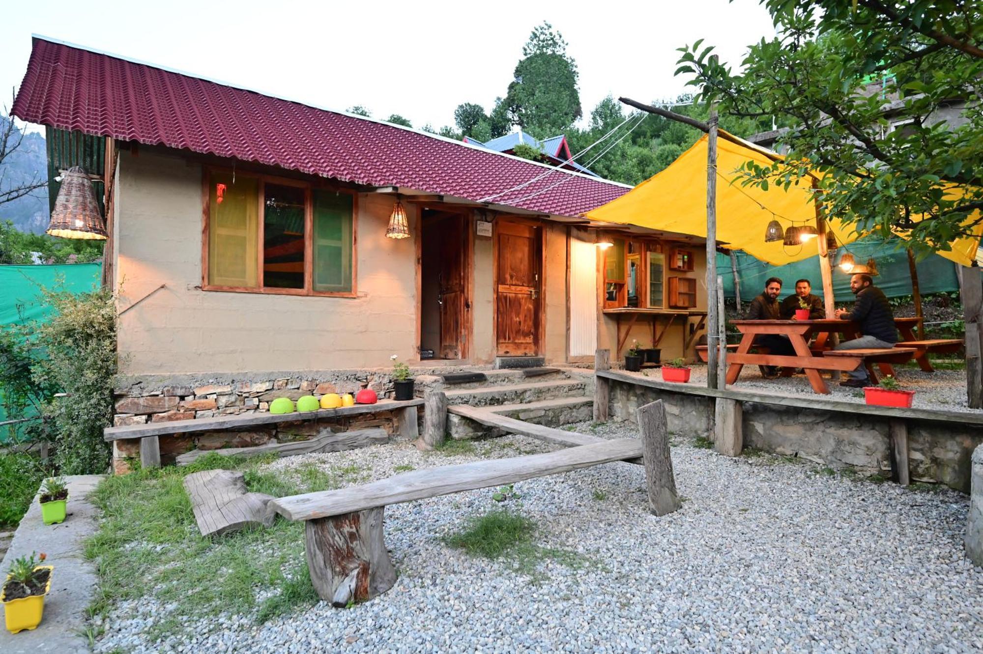 Himalayan Mud Resort Kasol Esterno foto