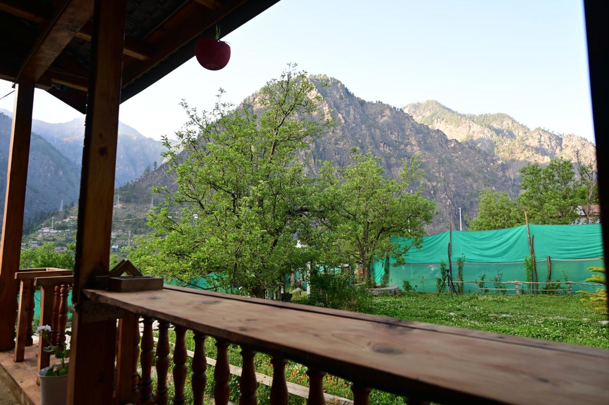 Himalayan Mud Resort Kasol Esterno foto