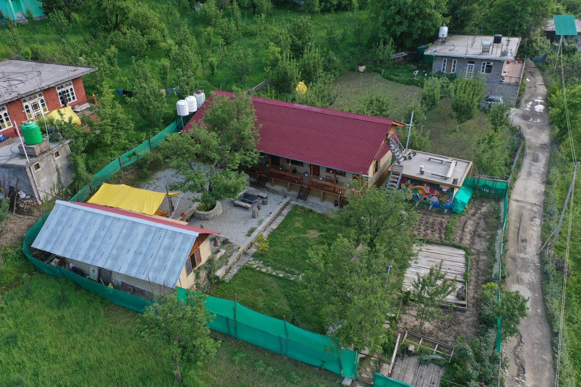 Himalayan Mud Resort Kasol Esterno foto