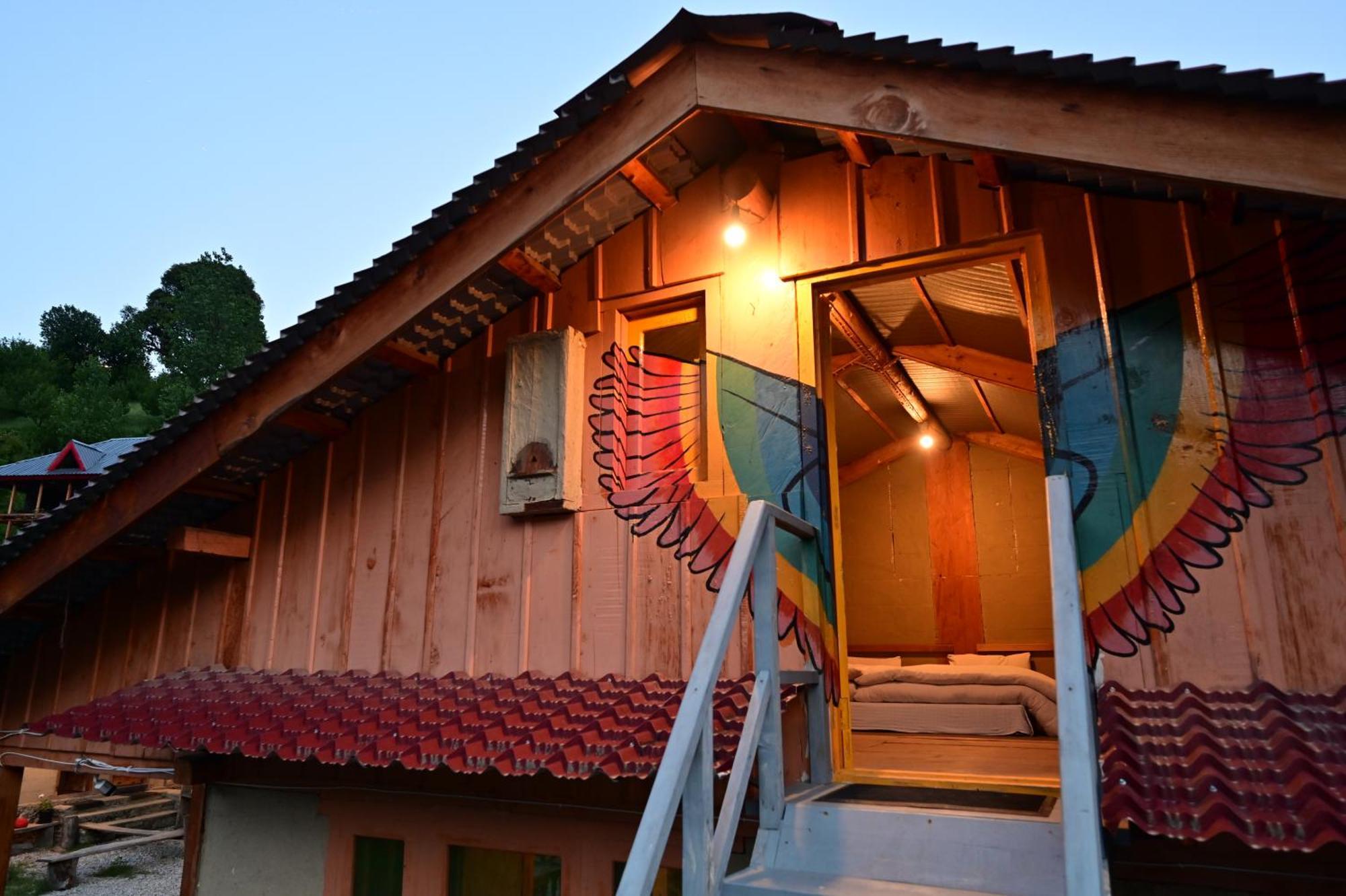 Himalayan Mud Resort Kasol Esterno foto