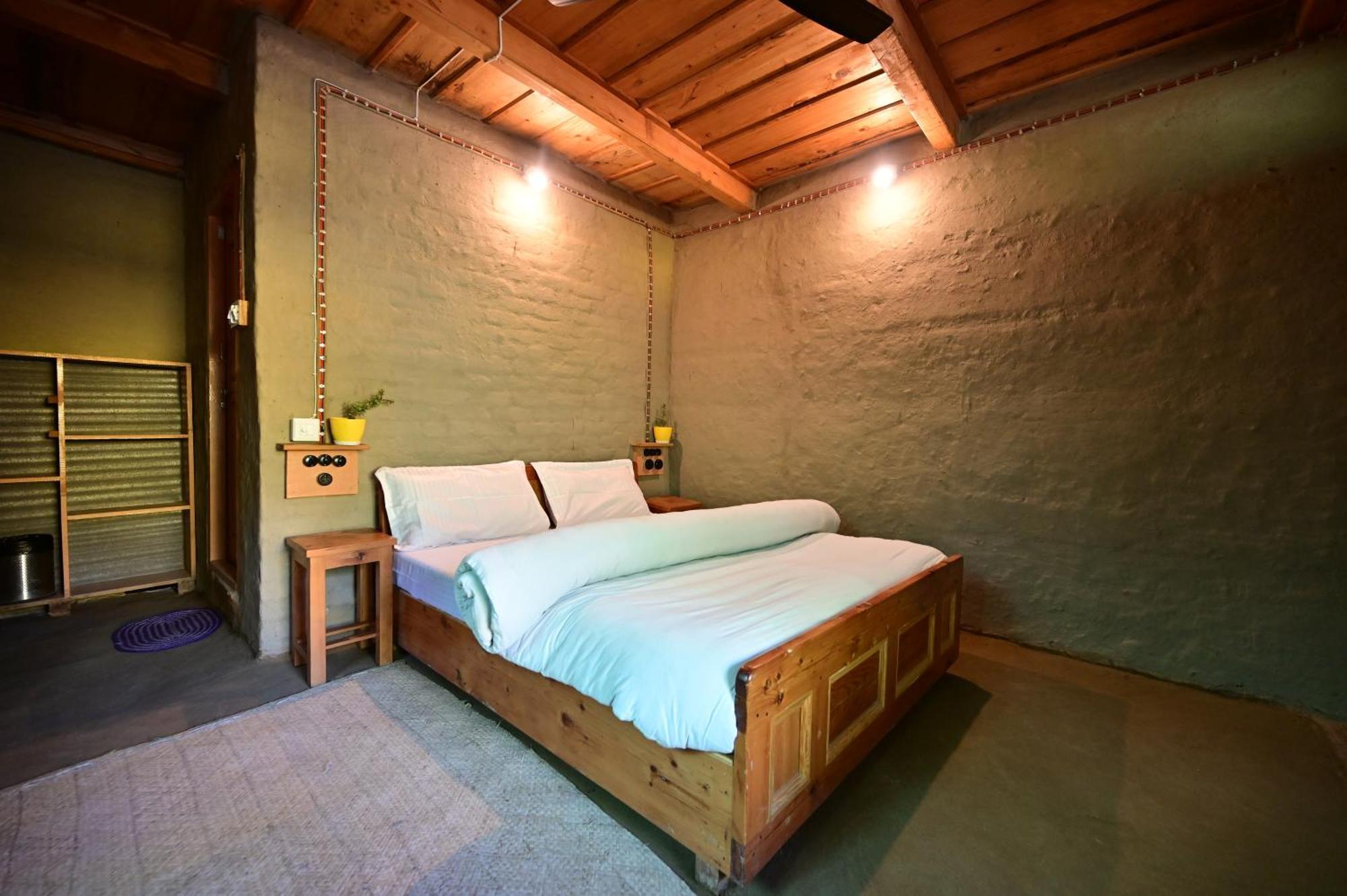 Himalayan Mud Resort Kasol Esterno foto